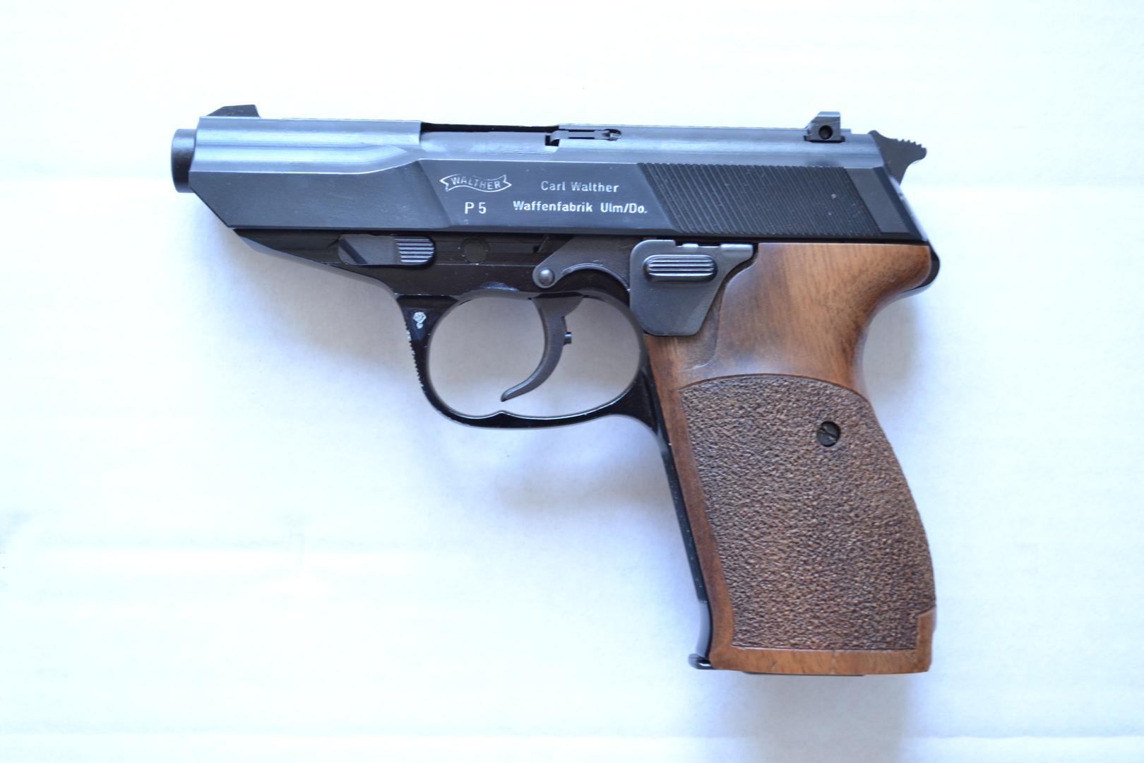 Walther P5 prototype early variation
